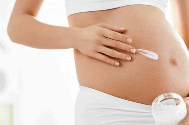 Ingredientele naturale dintr-o cremă anti-vergeturi